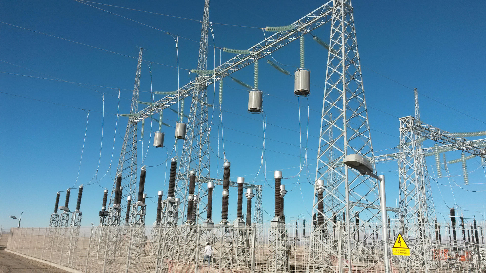 SOLAR PLANT CRUCERO 220/23  KV SUBSTATION